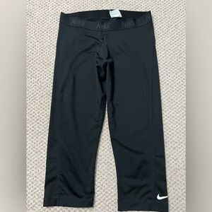 Women’s Nike Dri Fit XL Capri Pants Black